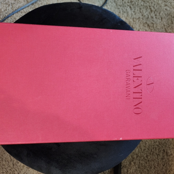 Valentino Garavani Rockstud sandal with box and dust bag, size 36 (US 6) - Picture 6 of 16